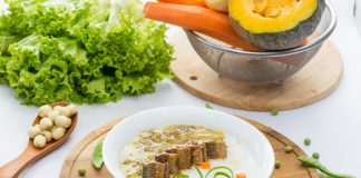 Bật mí 10+ món cháo lươn cho bé ăn dặm thơm ngon, dễ làm chao-luon-cho-be-an-dam