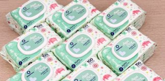 Giải đáp có nên dùng khăn ướt cho trẻ sơ sinh không? Khăn ướt rất tiện lợi được sử dụng nhiều