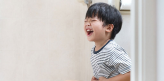 Giải đáp trẻ bị táo bón lâu ngày phải làm sao?