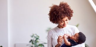 Chế độ dinh dưỡng lý tưởng cho mẹ khi nuôi con bằng sữa mẹ