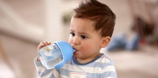 5 mẹo đơn giản giúp bé tránh táo bón trong giai đoạn ăn dặm