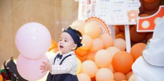 Thôi nôi bé trai tặng gì? 20 món quà ý nghĩa giúp bé thích mê!