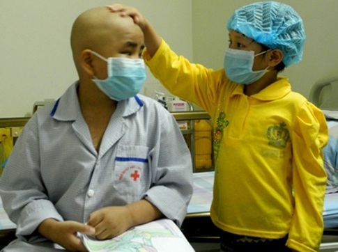 Cô bé suy tủy với ước mơ có một chiếc giường 1 Cô bé suy tủy với ước mơ có một chiếc giường 1