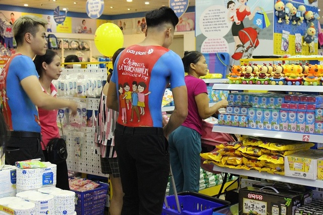 Các ông bố hoá siêu nhân mang theo thông điệp ý nghĩa - Ảnh 4. Các ông bố hoá siêu nhân mang theo thông điệp ý nghĩa - Ảnh 4.