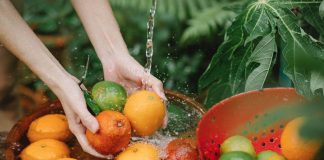 Mẹ sau sinh ăn được trái cây gì? Top 10 trái cây tốt cho mẹ sau sinh