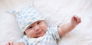 Giải đáp: Trẻ sơ sinh mùa hè mặc gì cho mát mẻ?