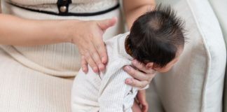 Trẻ sơ sinh bị nấc cụt có sao không? Cách chữa nấc cụt hiệu quả nac-cut-o-tre-so-sinh-co-sao-khong