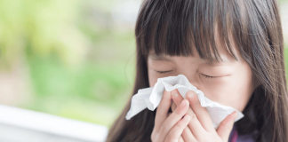 Vì sao hệ miễn dịch ở trẻ sinh mổ “bị thua thiệt”