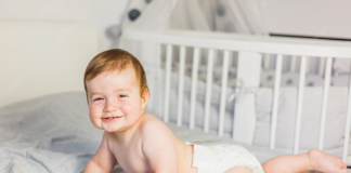 Mách mẹ cách đóng bỉm mùa hè cho bé không bị hăm cach-dong-bim-mua-he-cho-be-3