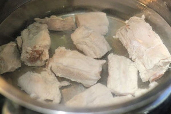 cach-nau-chao-suon-cho-be-3