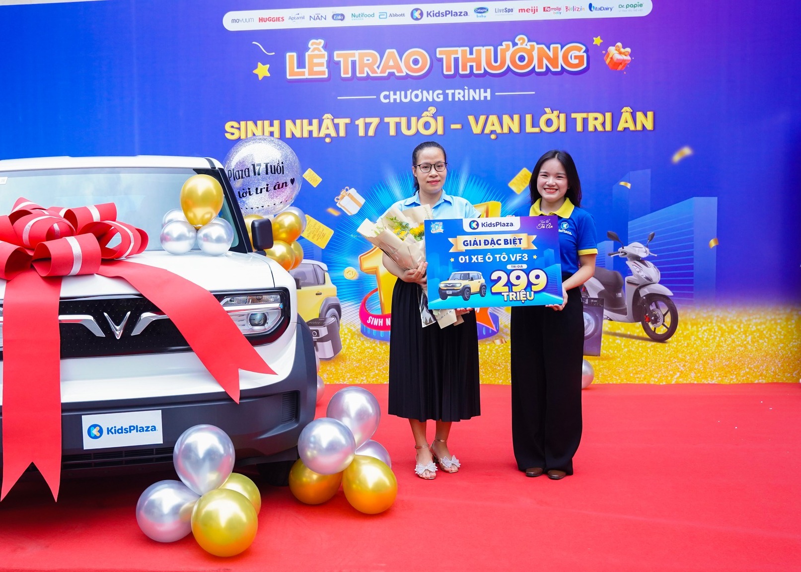 Lễ trao giải xe vf3 5