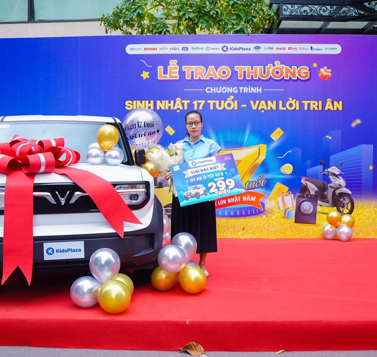 Lễ trao giải xe vf3 3