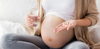 Thời gian uống sắt và vitamin tổng hợp cho mẹ bầu khi nào là tốt nhất? thoi-gian-uong-sat-va-vitamin-tong-hop