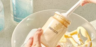 Cách vệ sinh và bảo quản bình sữa Moyuum Movaa đúng cách