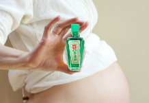 Đau đầu khi mang thai có được bôi dầu gió không? dau-dau-khi-mang-thai-co-duoc-boi-dau-gio-khong-1