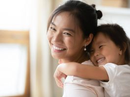 Nghiên cứu mới của Abbott: Công thức 5HMO hàm lượng cao 2.5g/L giúp trẻ sinh mổ cải thiện miễn dịch và tiêu hóa