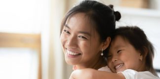 Nghiên cứu mới của Abbott: Công thức 5HMO hàm lượng cao 2.5g/L giúp trẻ sinh mổ cải thiện miễn dịch và tiêu hóa