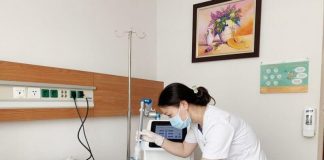 Chiếu tia plasma sau sinh bao nhiêu lần là đủ để vết thương nhanh lành?