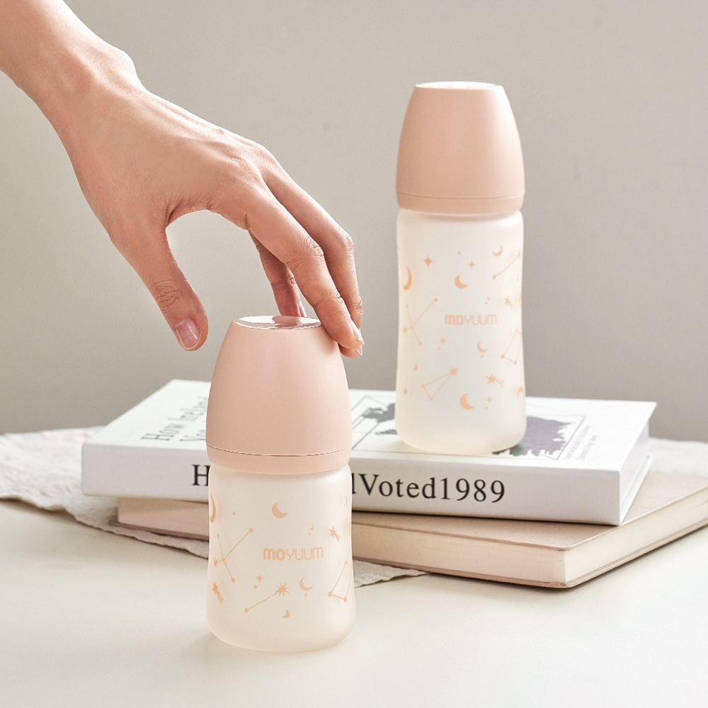 binh-sua-moyuum-thuy-tinh-boc-silicone-Twinkle-5