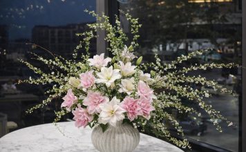 Cắm hoa tuyết mai với hoa gì đẹp ngày Tết? Gợi ý phối tuyết mai với hoa ly sang và hài hòa