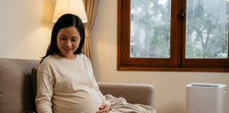Bà bầu cần lưu ý gì khi thời tiết nồm ẩm để không bị ốm? cham-soc-ba-bau-mua-nom-1