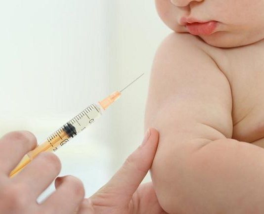 Lịch tiêm chủng cho bé sơ sinh – 18 tháng tuổi