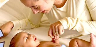Bí quyết giữ mông bé luôn khô thoáng cả đêm với dòng bỉm thuần khiết Hoppi The Pure Bi-quyet-giu-mong-be-luon-kho-thoang-ca-dem-voi-dong-bim-thuan-khiet-hoppi-the-pure-5