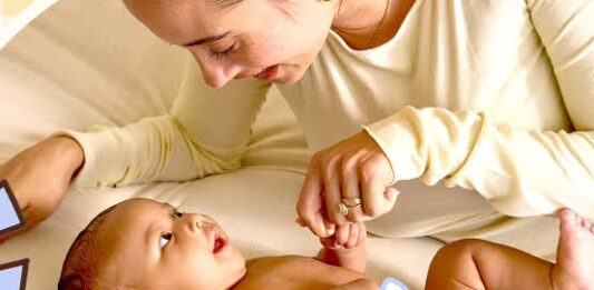 Bí quyết giữ mông bé khô thoáng cả đêm với Hoppi The Pure Bi-quyet-giu-mong-be-luon-kho-thoang-ca-dem-voi-dong-bim-thuan-khiet-hoppi-the-pure-5