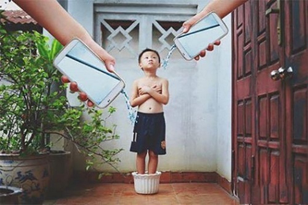 Chết lặng khi đọc bài văn “Con ước được trở thành một chiếc điện thoại di động” Chết lặng khi đọc bài văn “Con ước được trở thành một chiếc điện thoại di động”